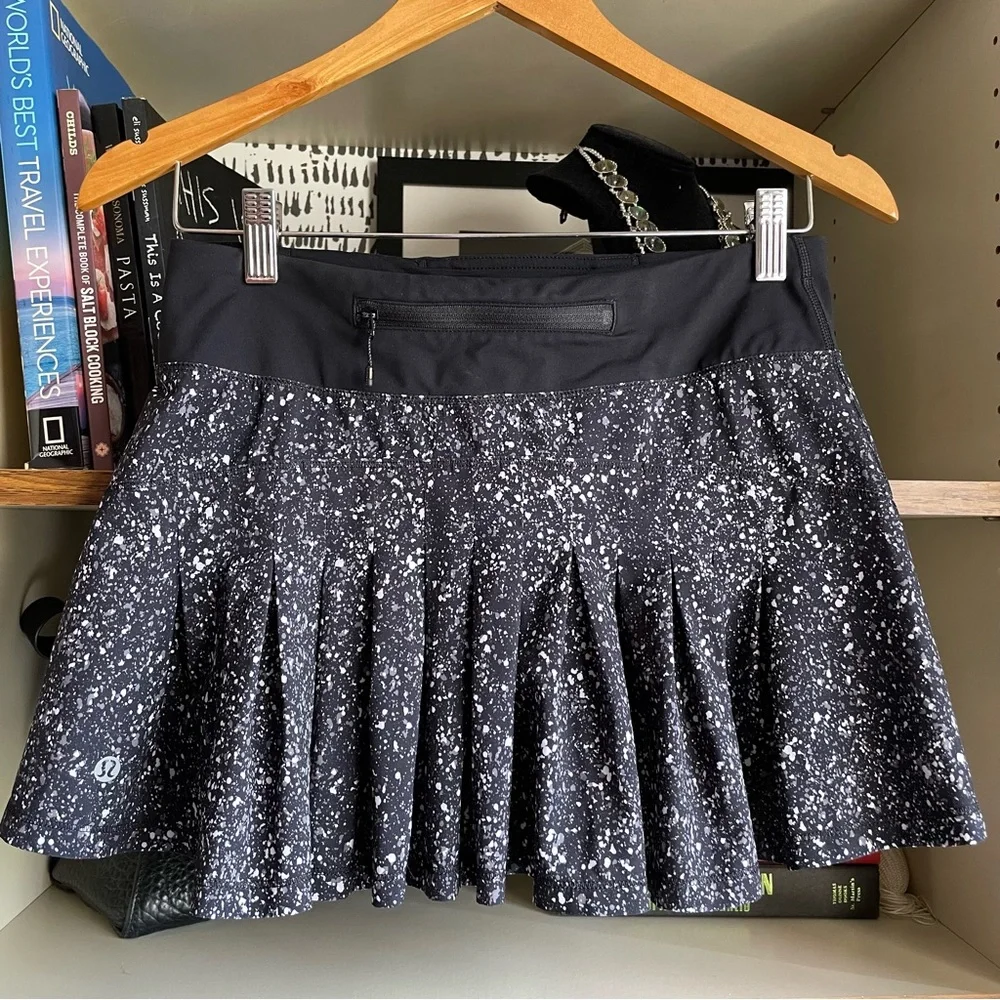 Lululemon Sz 4 Circuit Breaker Skirt Skort Splatter White Black EUC - Picture 5 of 12